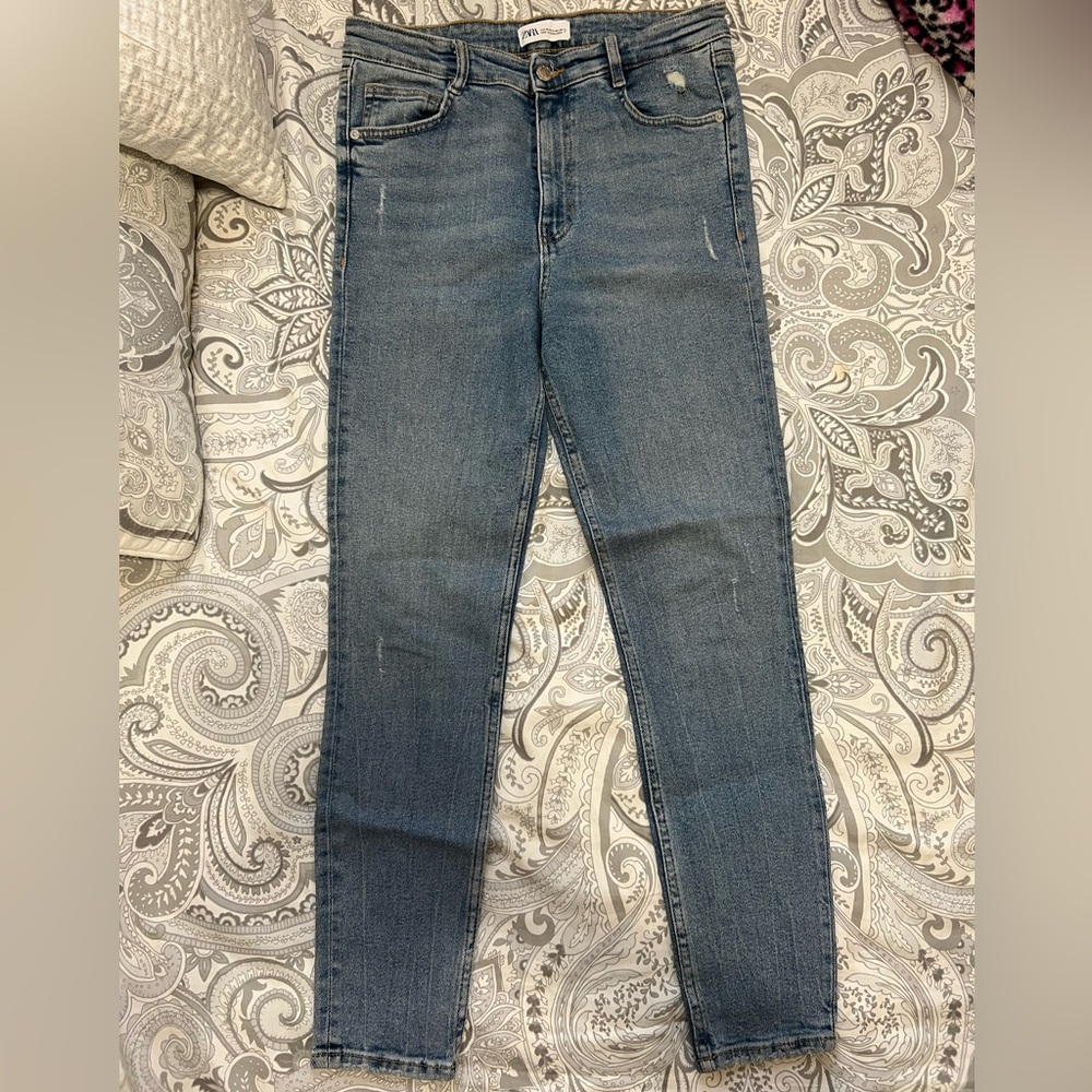 Zara Light Wash Denim High Rise Skinny Jeggings